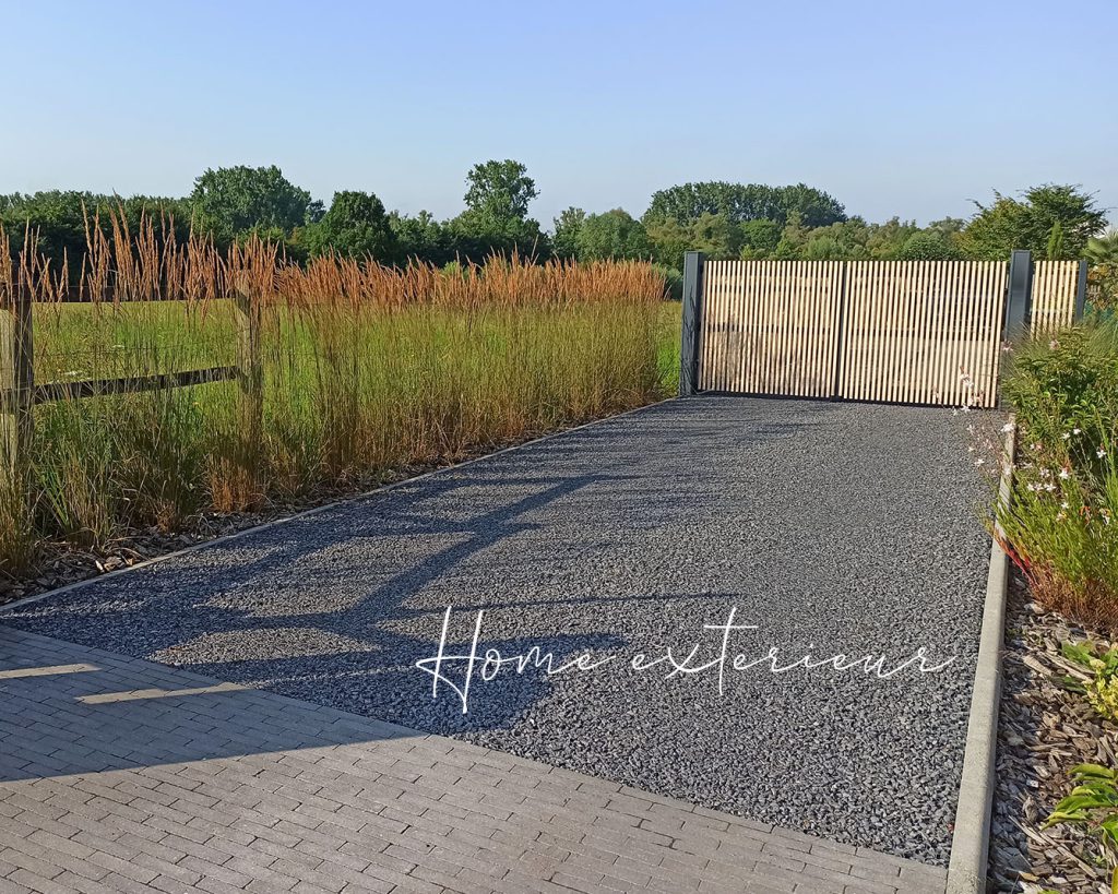 Conception d’un jardin chic à la campagne à Santes
