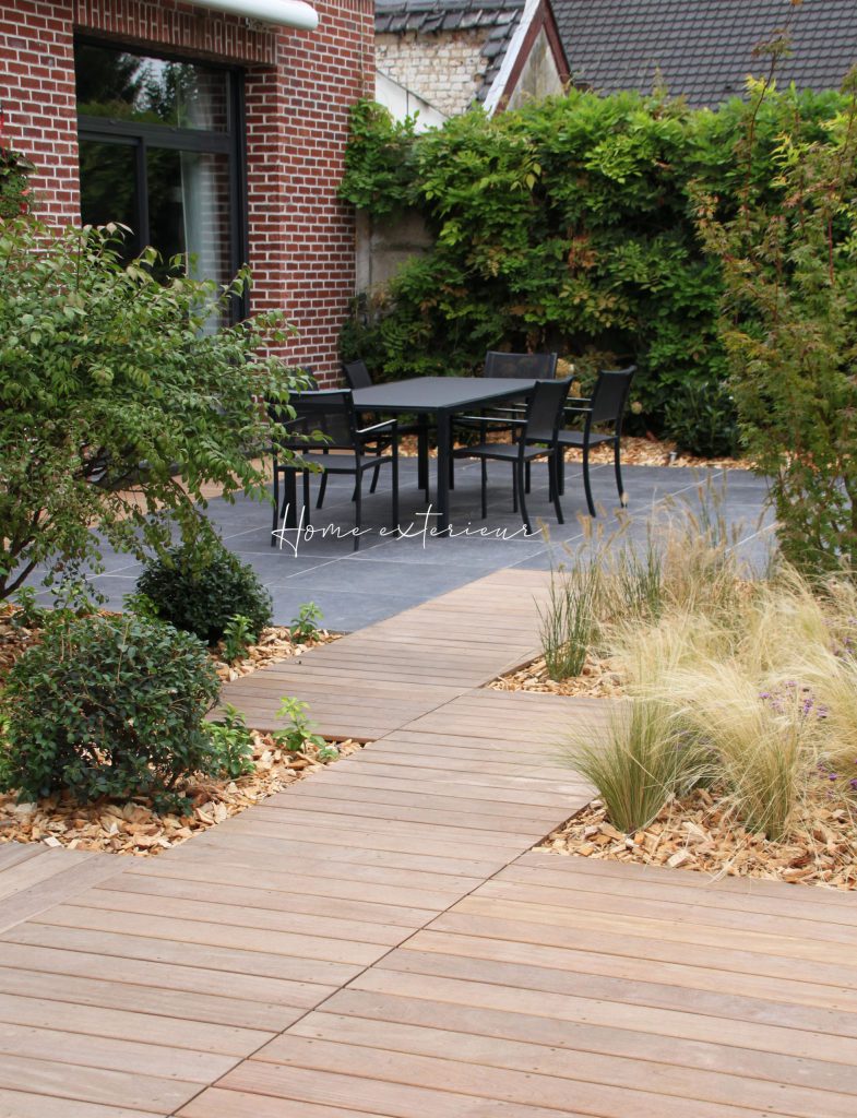 Conception d’un jardin avec bassin contemporain à Orchies