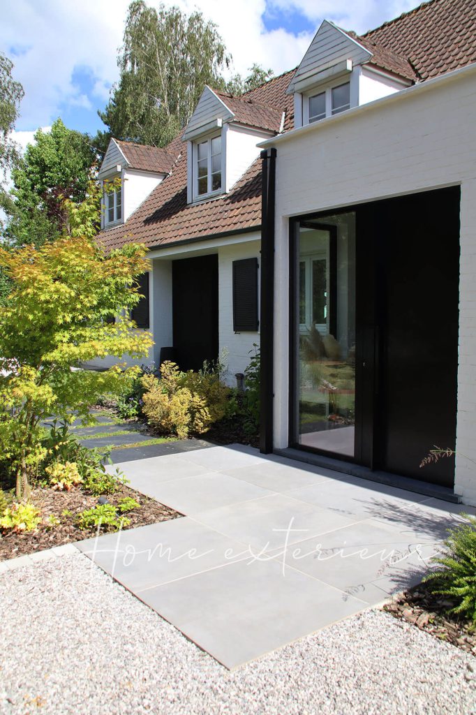 Conception & aménagement complet d’un jardin avec piscine, spa, terrasses & entrée de maison à Armentières