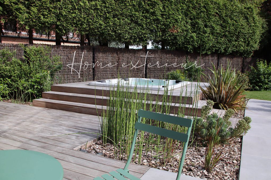 Conception & aménagement complet d’un jardin avec piscine, spa, terrasses & entrée de maison à Armentières