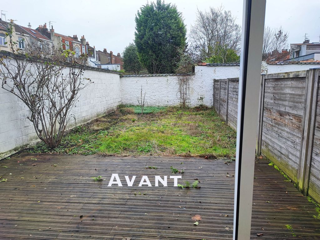 Conception d’un petit jardin original avec table d’eau corten à Lambersart